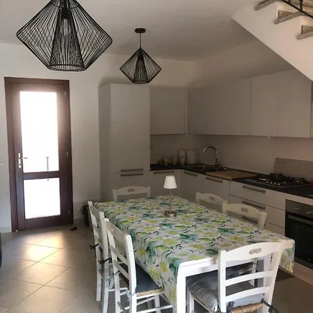 Holiday home Villetta Lu Fraili *
